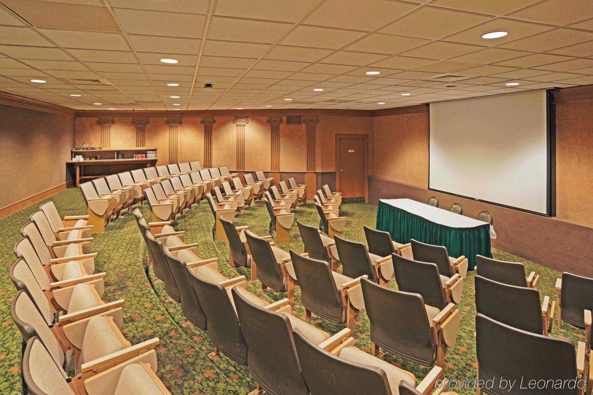 Holiday Inn Perrysburg French Quarter Facilities photo