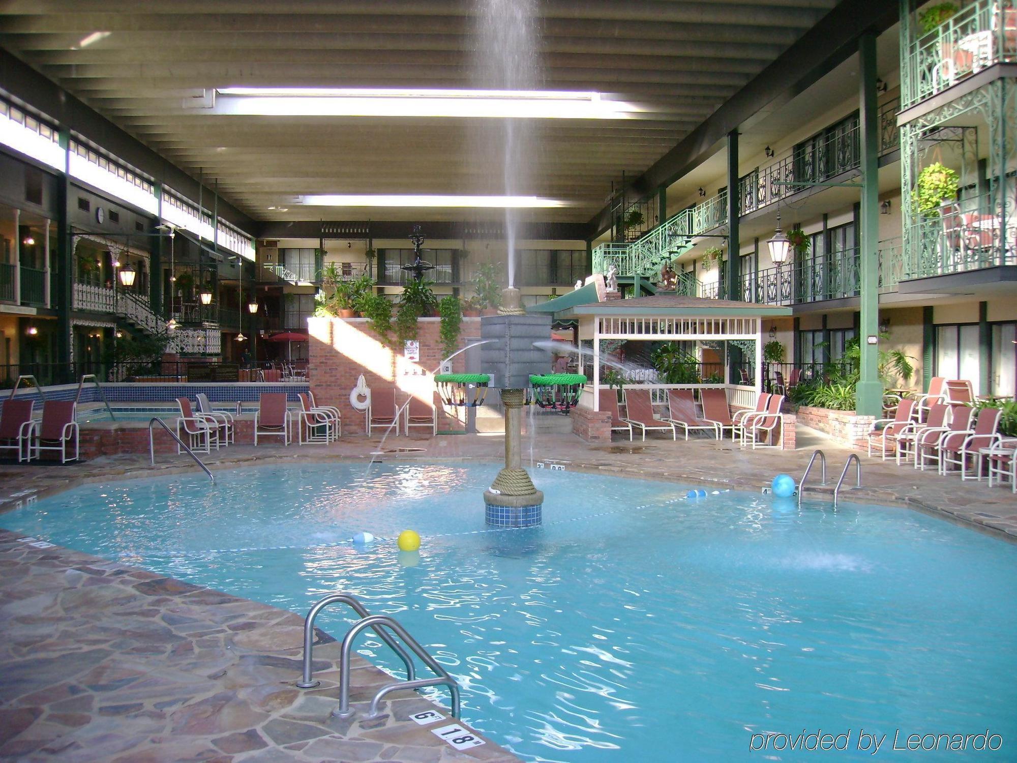 Holiday Inn Perrysburg French Quarter Facilities photo