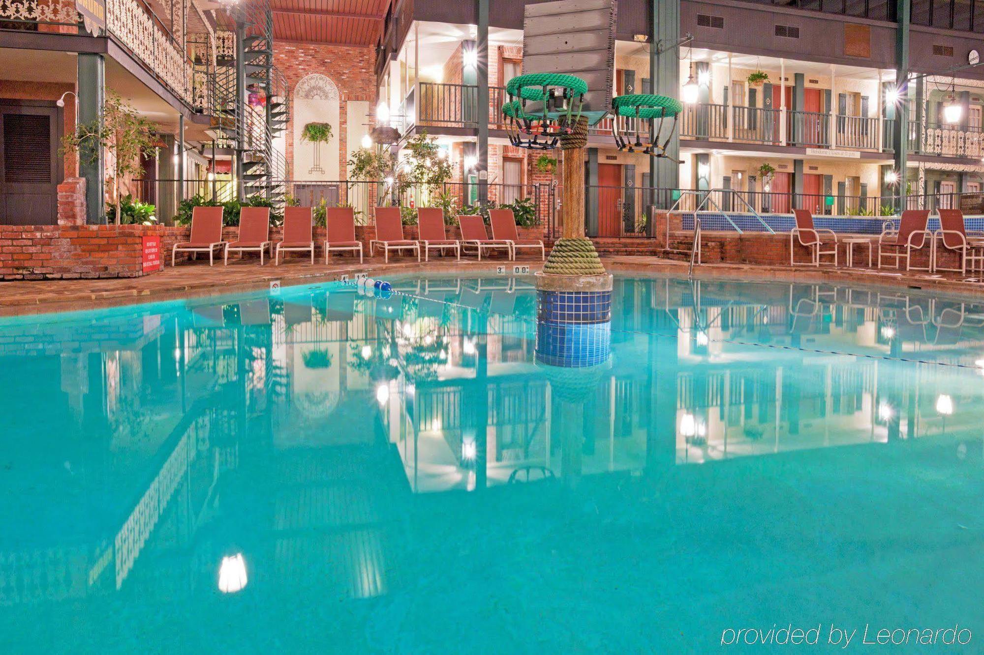 Holiday Inn Perrysburg French Quarter Facilities photo